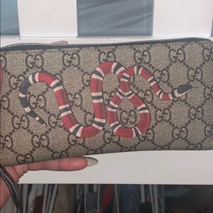 Gucci purse